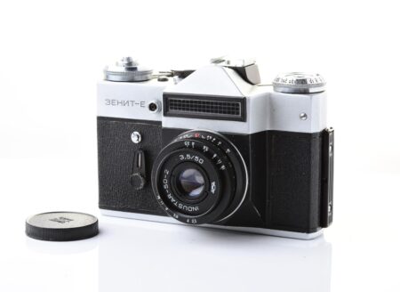 🇺🇦 Soviet Zenit E SLR camera with Industar-50-2 lens from 1982