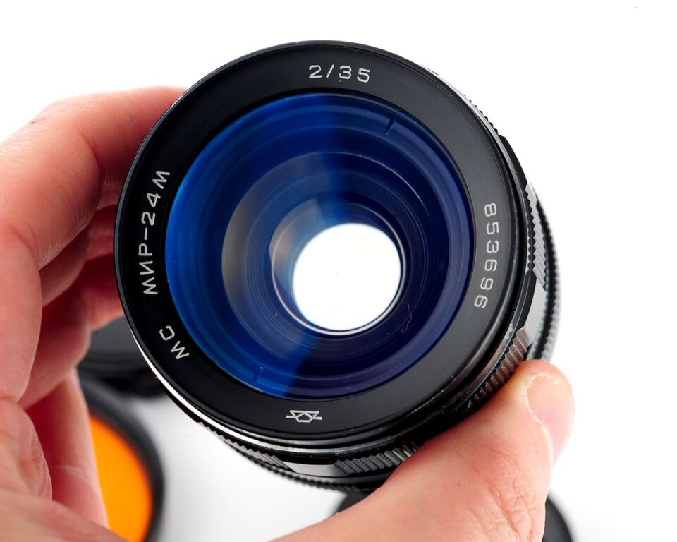 🇺🇦 Excellent soviet wide angle manual lens MC MIR-24M 35mm f/2.0, s/n 853696 - Image 7