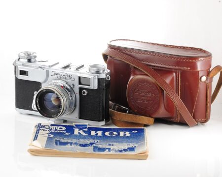 🇺🇦 RARE: Soviet Kiev-2a rangefinder 35mm film camera from 1955!