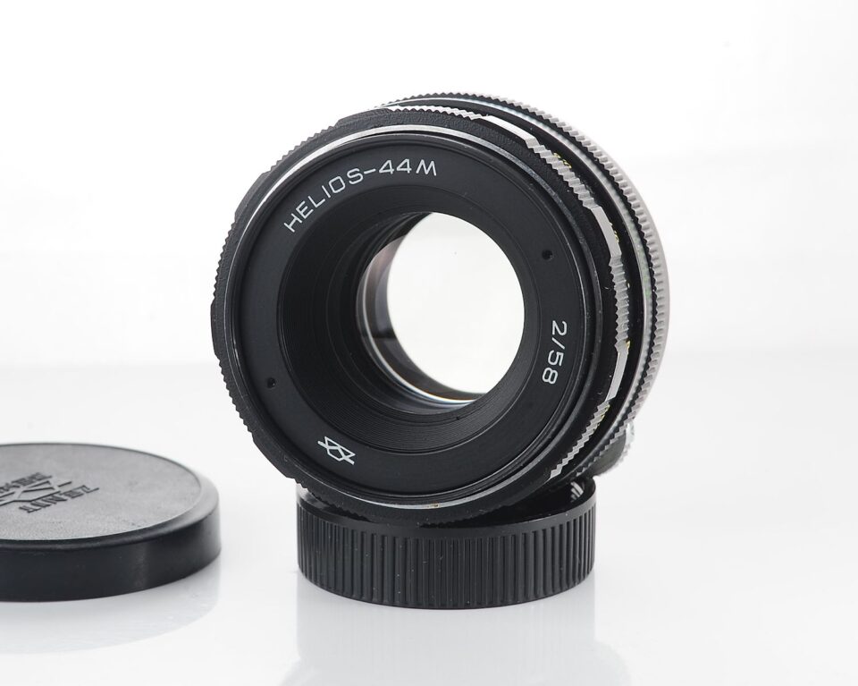 🇺🇦 Excellent soviet KMZ Helios-44m 58mm f/2.0 lens, s/n 8003721