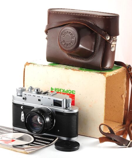 🇺🇦 Excellent Zorki-4 rangefinder camera with Jupiter-8 50mm f/2.0 from 1972!